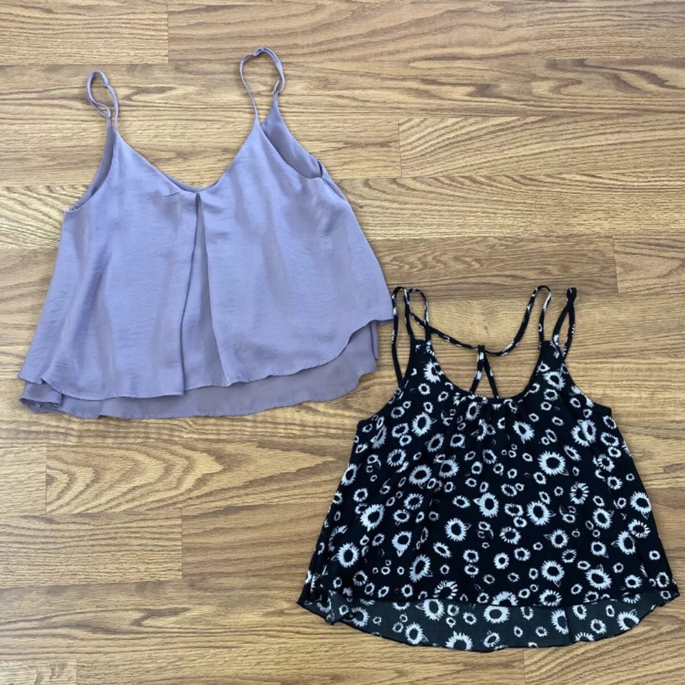 Crop Tops Purple AND Black/White - Picture 7 of 15